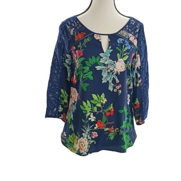 Express Blouse Blue Floral Bird Print Lace 3/4 Sleeve Womens Size XS - Picture 1 of 7
